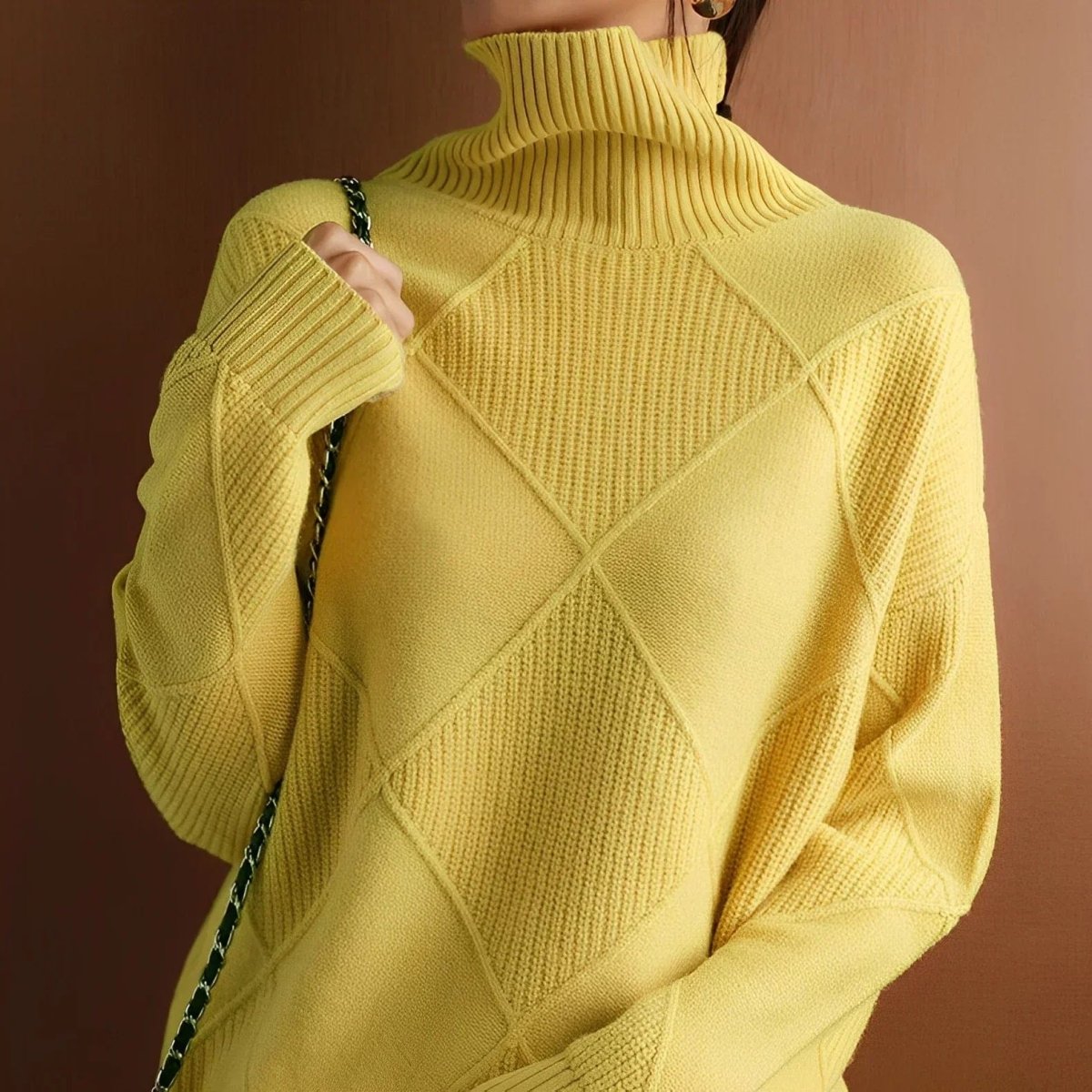Julié – Suéter de cachemir con cuello alto