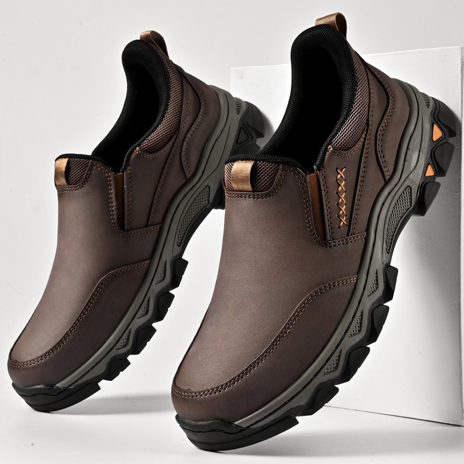 Zapatos Ortopédicos Sin Cordones para Hombre – Suela Antideslizante y Soporte de Arco — Marrón Oscuro