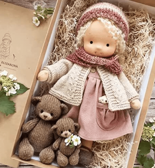 Muñeca artesanal de tela suave - Juguete creativo para niños