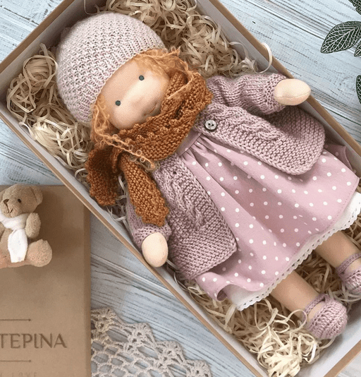 Muñeca artesanal de tela suave - Juguete creativo para niños