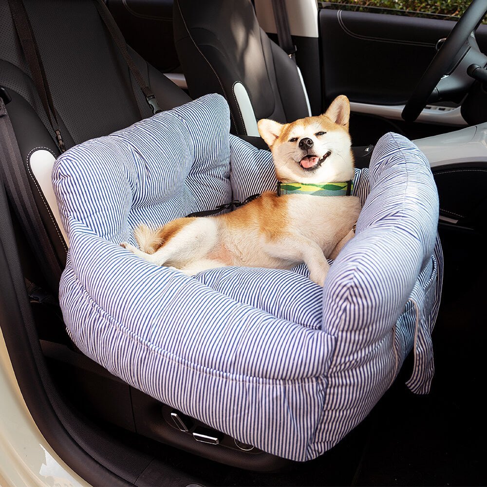 Asiento de coche portátil para mascotas estilo cojín de refuerzo — Asiento de coche para perro
