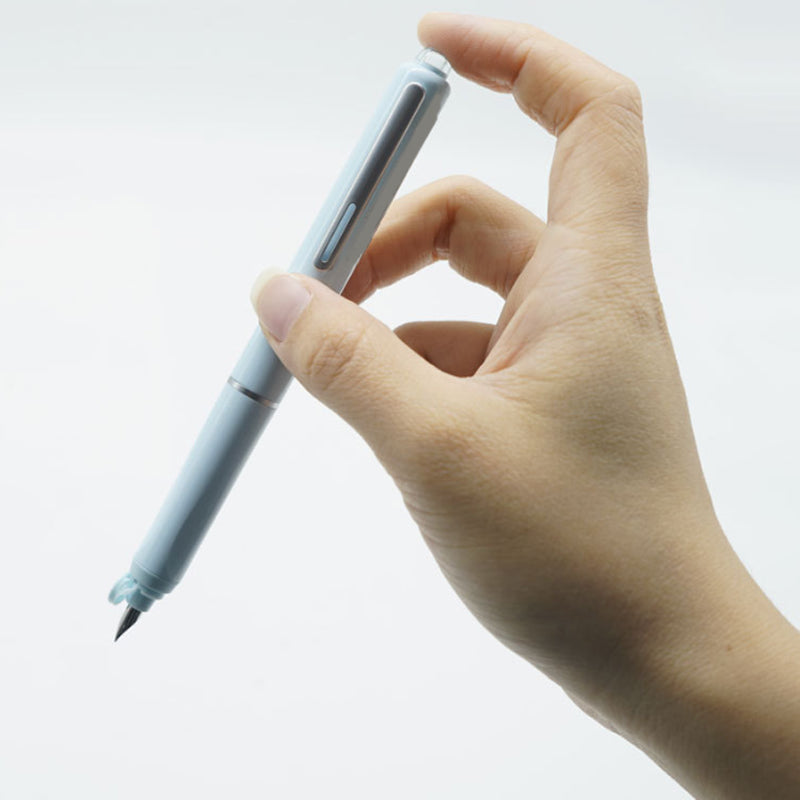 InkFlow™ – Penna stilografica retraibile con scrittura fluida